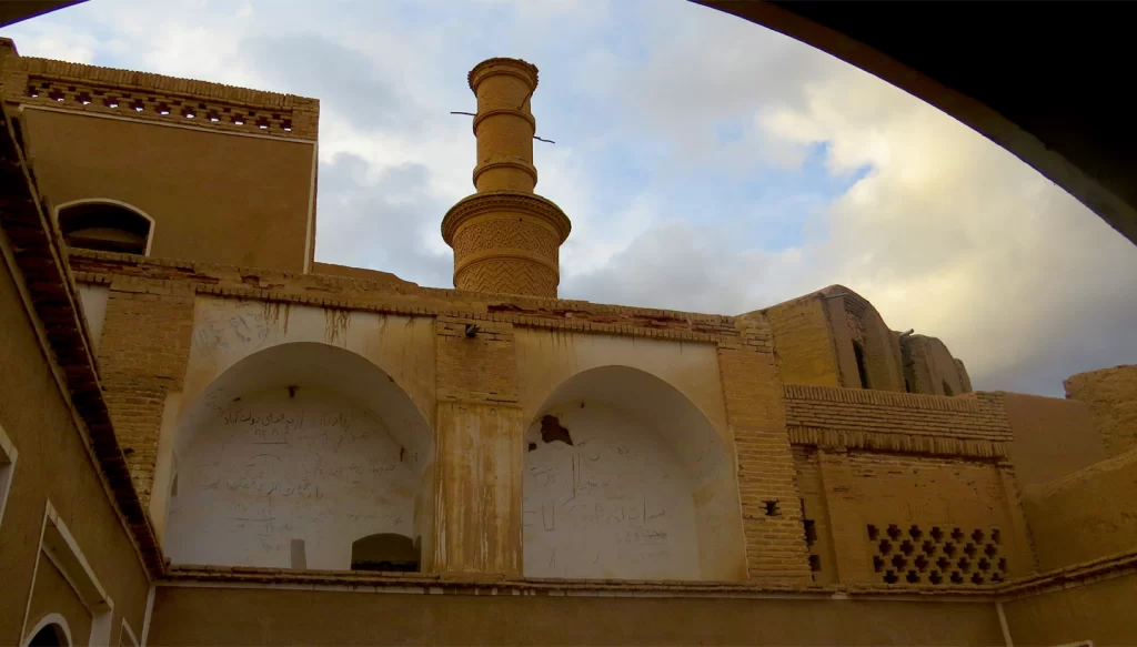 KharanaqCastel | مجله طراحان‌ایده